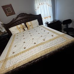5-Piece SOLID WOOD Bedroom Set – King Bed, Dresser, Chest, 2 Nightstands + Mattress & Foundation