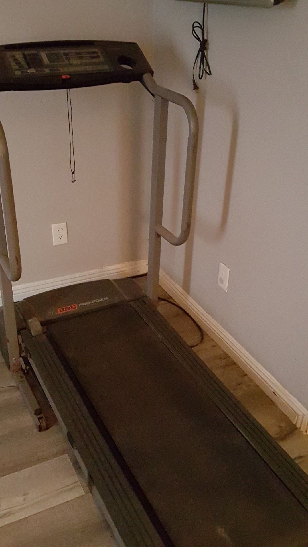 385 ProForm treadmill for Sale in Los Angeles, CA OfferUp