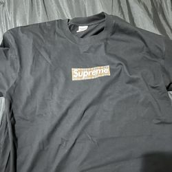 supreme burberry tee