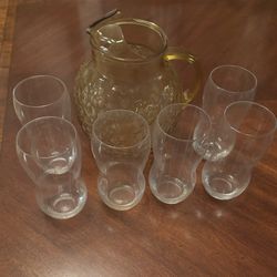Vintage Set Of 6 Glasses And Pitcher Collectible , New, No Chips ,  No Breaks