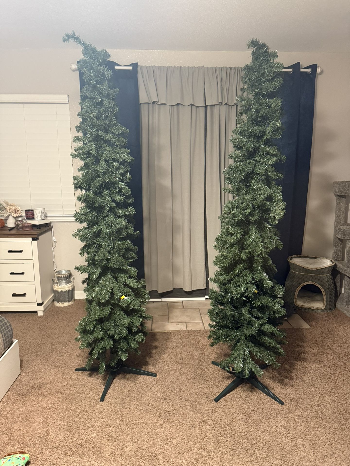 7 Ft Pencil Tree Set