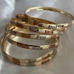 Semanario Gold Plated.  $35. 