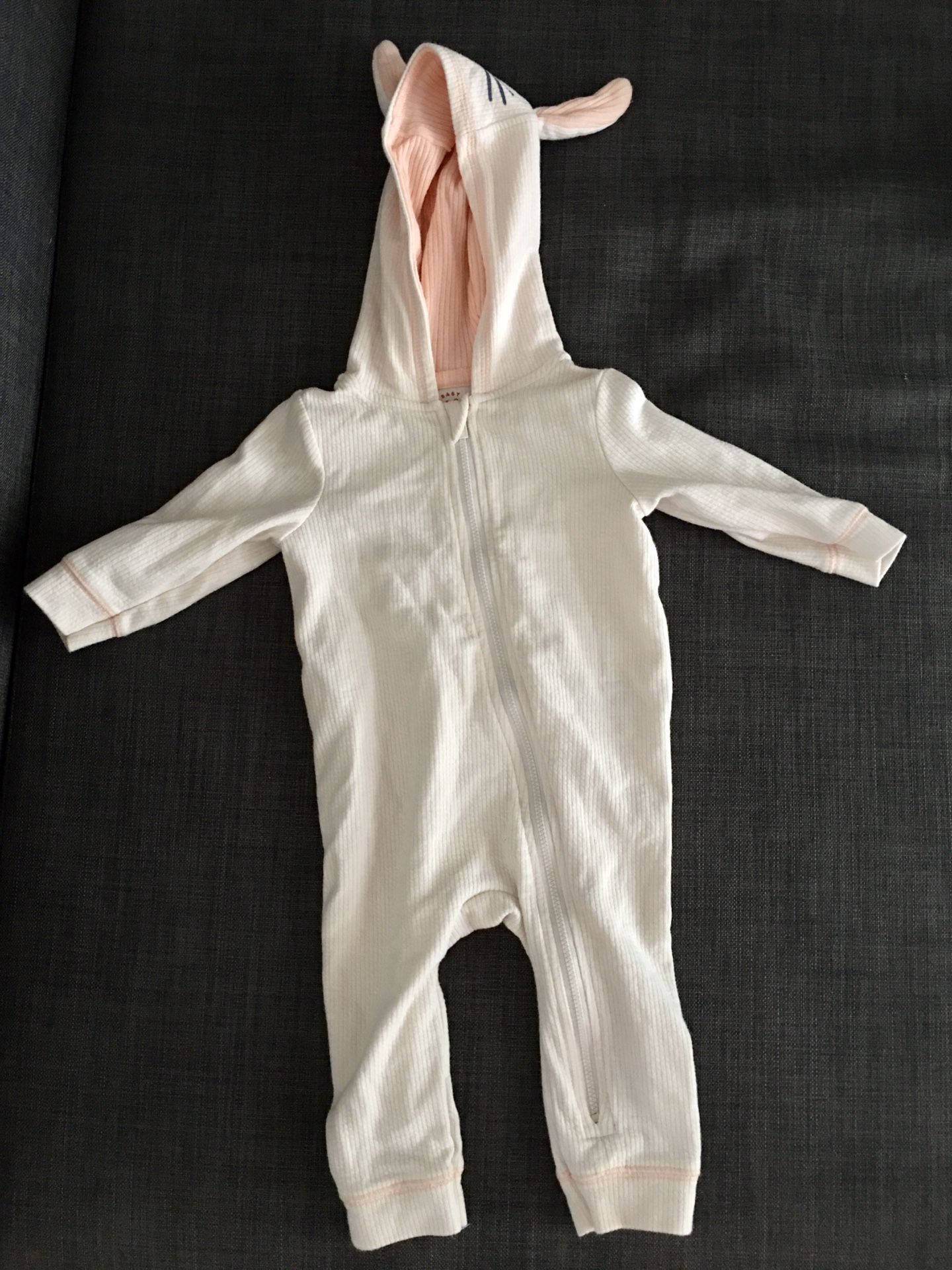 Cat & Jack Baby Girl Size 6m - 9m