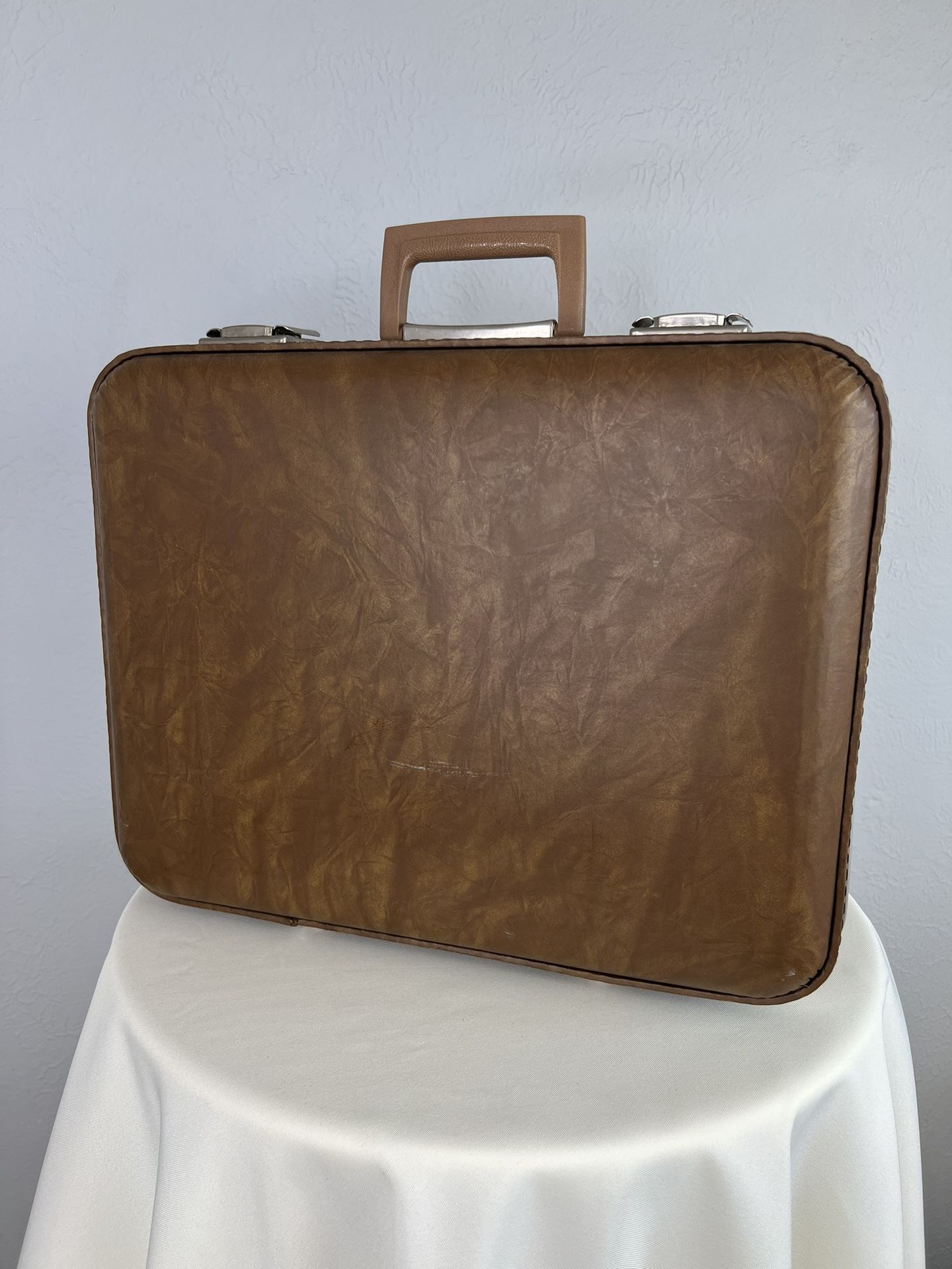 Vintage 1960s Marbled Brown Vinyl Hard Shell Lightweight Square Suitcase