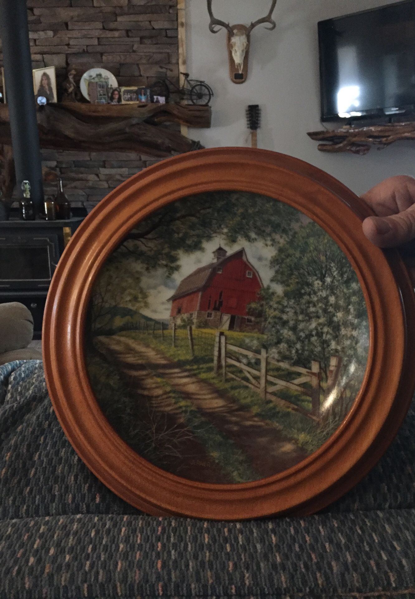 The weathered barn by Bart Jerner