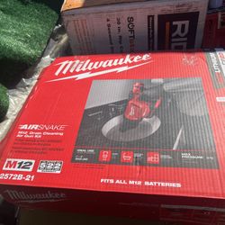 Milwaukee M12 12-Volt Lithium-Ion Cordless Drain Cleaning Airsnake Air Gun Kit with (1) 2.0Ah Battery, Toilet Attachments