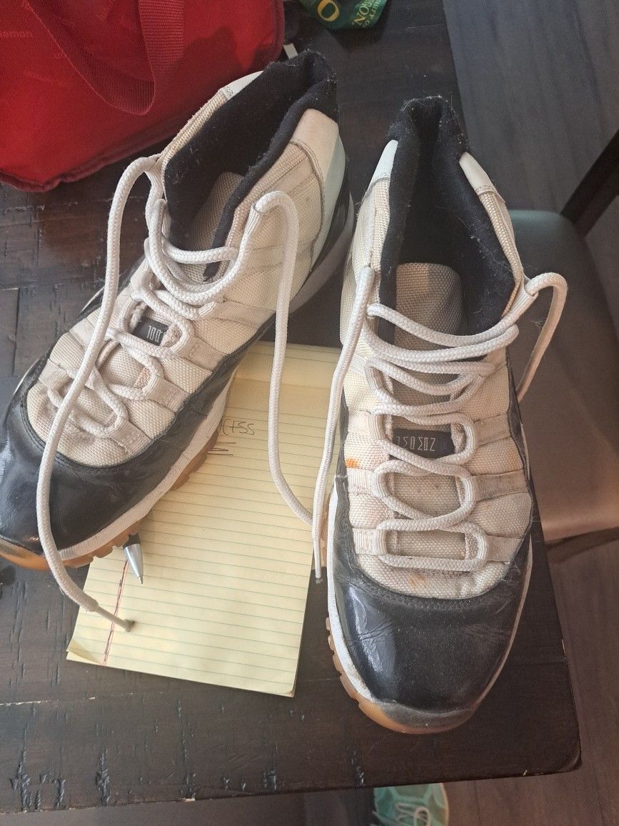 Jordan   Size 9.5