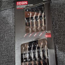 Icon metric stubby ratchet wrenches
