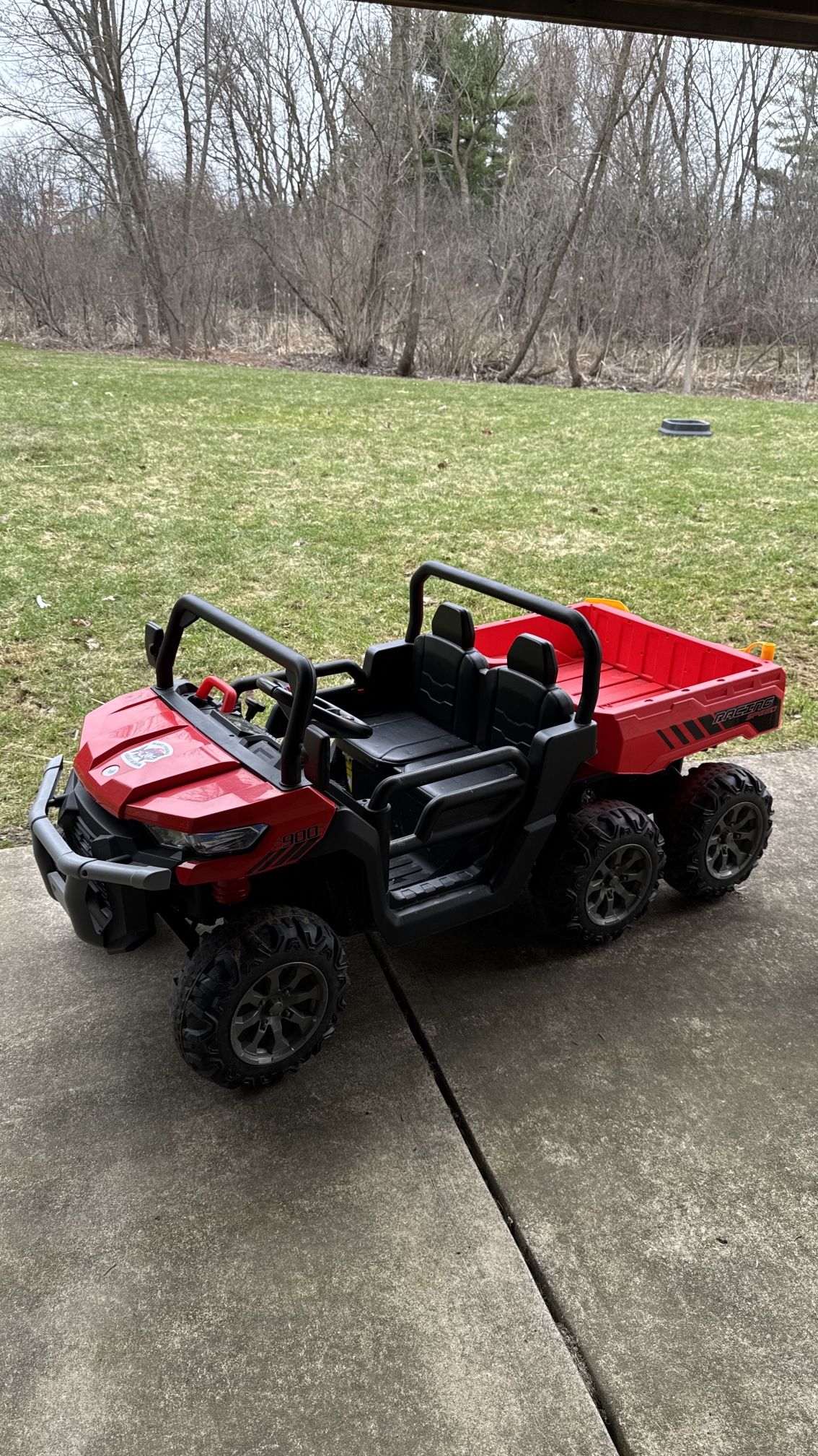 Power Wheel -24v- 2 Seater Great Condition