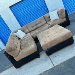 Sectional Couch With Ottoman, 🛋 