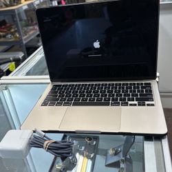 MacBook Air 8gb