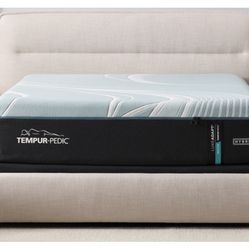 King Tempurpedic Luxe adapt medium hybrid Mattress 