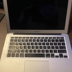 MacBook Air 2012 13" (For Parts)
