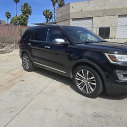 2016 Explorer Platinum
