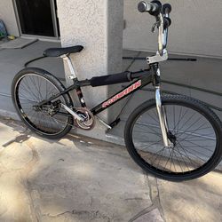 Schwinn BMX Cruiser 24”