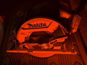 6 1/2" Cordless Circular Saw