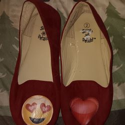 346 Girls Emoji Heart Love Slippers