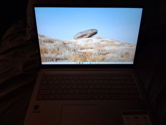 Asus Chromebook laptop 17inch screen