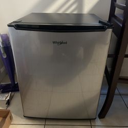 Whirpool Mini Fridge