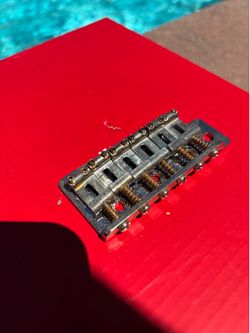 Fender bridge relic