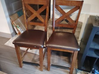 2 Bar Stools