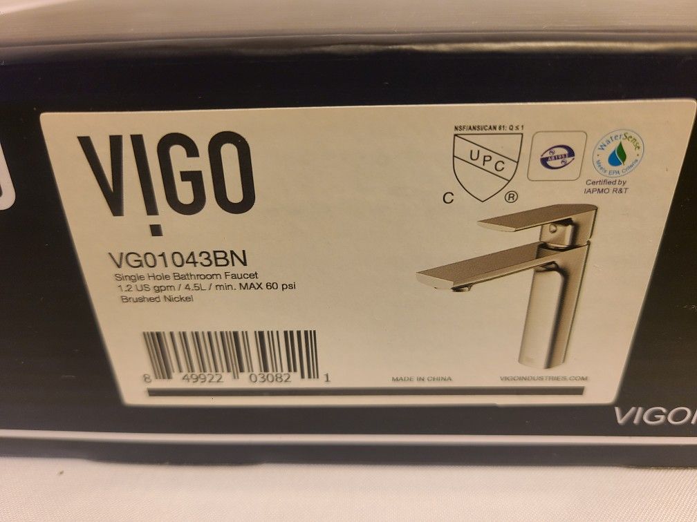 VIGO Davidson Single Hole Bathroom Faucet - Brushed Nickel (VG01043BN) New(open Box)
