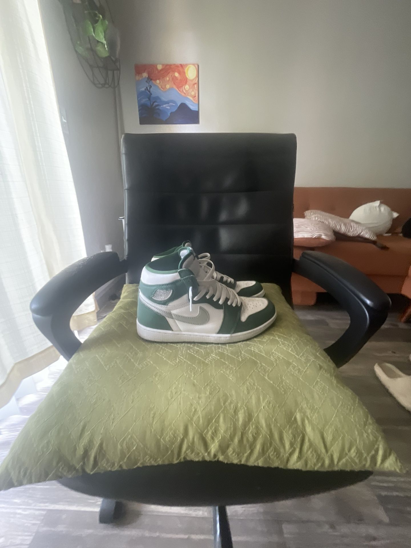 Jordan 1 Pine Green