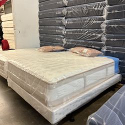 End-of-Year Sale – Saatva Classic (Luxury Firm / Medium)