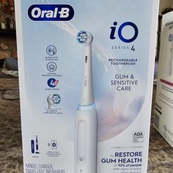 Brand New Oral B Series 4 Electric Toothbrush