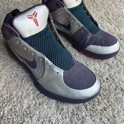 Kobe 4 Chaos Men’s Sz 10