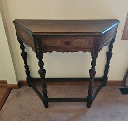 Antique Parlor / Entry Table