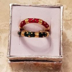 Vintage Joan Rivers Red & Green Enamel rings( size 7)