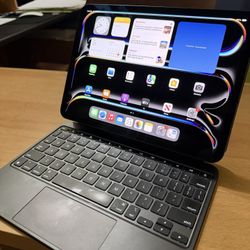 iPad Pro m4 11inch 256gb-WiFi & cellular (with Magic Keyboard)