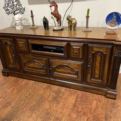 Solid Wood Tv Stand Mint Condition 