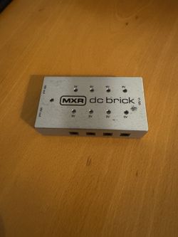 MXR M237 DC Brick Multi-Power Supply for Guitar Pedals