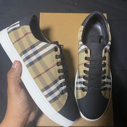 Burberry Sneaker