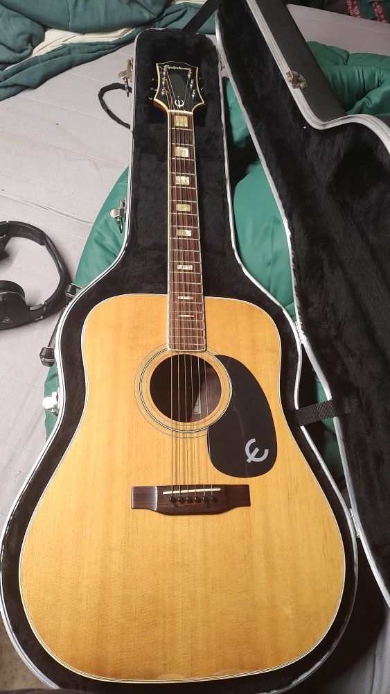 Epiphone FT-350 W/ Hard Shell Case