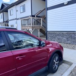 Toyota Rav 4 XLE RED 