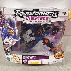 Transformers Cybertron Soundwave with Planet Key