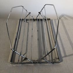 Adjustable Metal “V” Roasting Rack