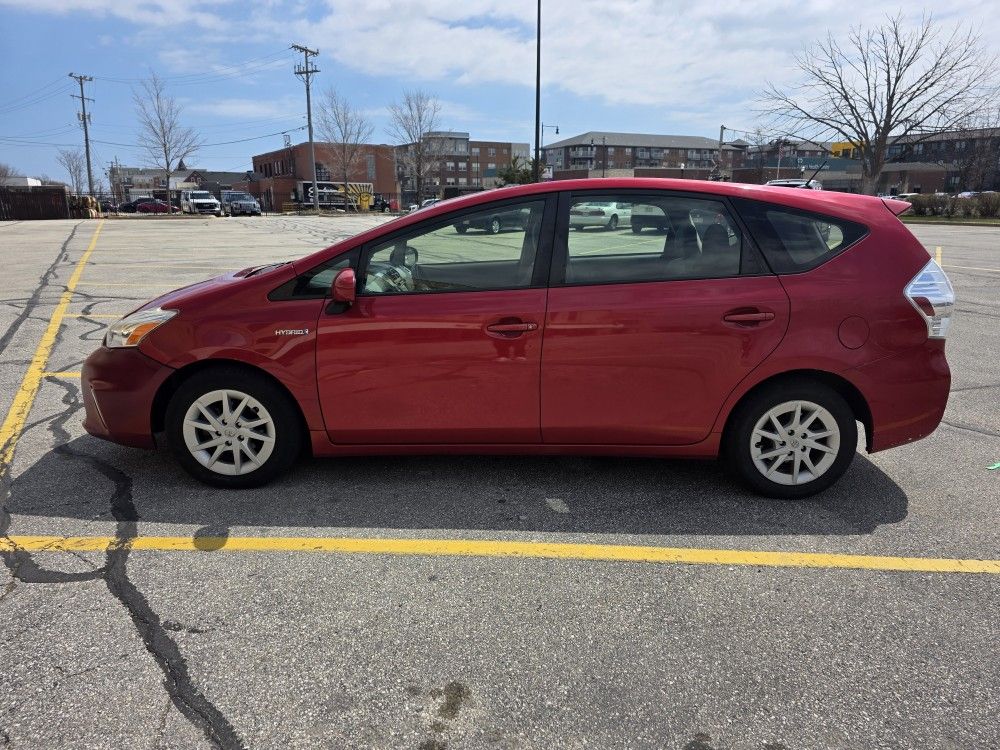 2014 Toyota Prius V