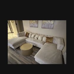 Beautiful White/cream Sectional Couch 