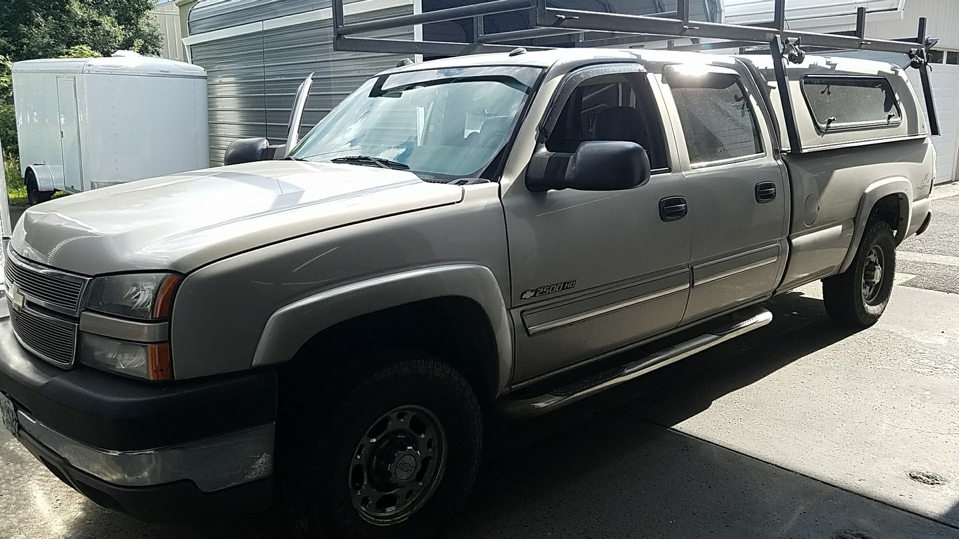 2005 Chevy 2500 4x4 gas