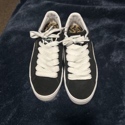puma suede classics size 8