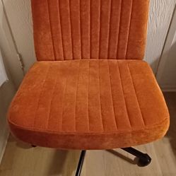 Chris Cross Chair