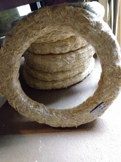 7 Straw Wreaths