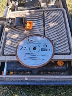 Tile cutter