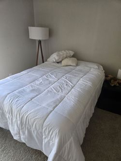 Moving in 10 days. Must sell asap!