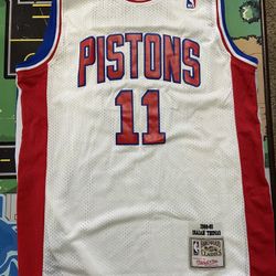 Isaiah Thomas Detroit Pistons Jersey 