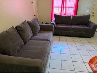 Living room from rooms to go